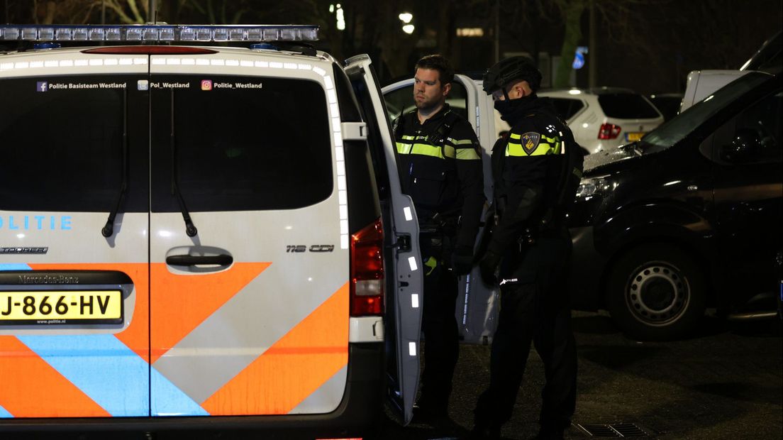 De jongen is door de politie aangehouden