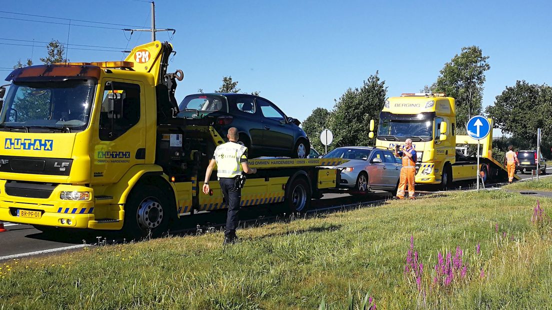 Drie auto's zijn weggesleept