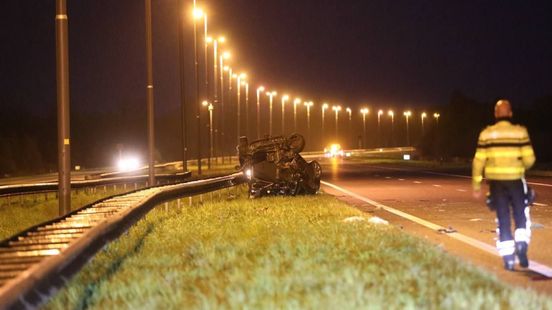 Apeldoornse gewond bij crash • bezorger aangereden. Apeldoornse gewond bij crash • bezorger aangereden.