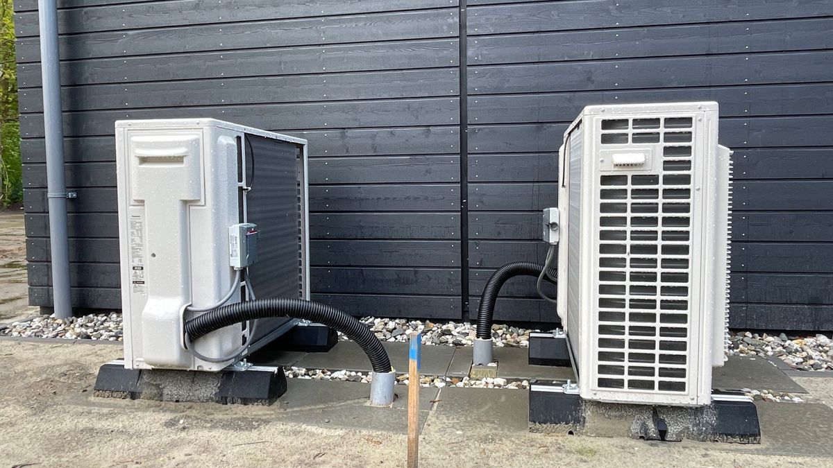 Slapeloze nachten van geluid warmtepomp in Paterswolde
