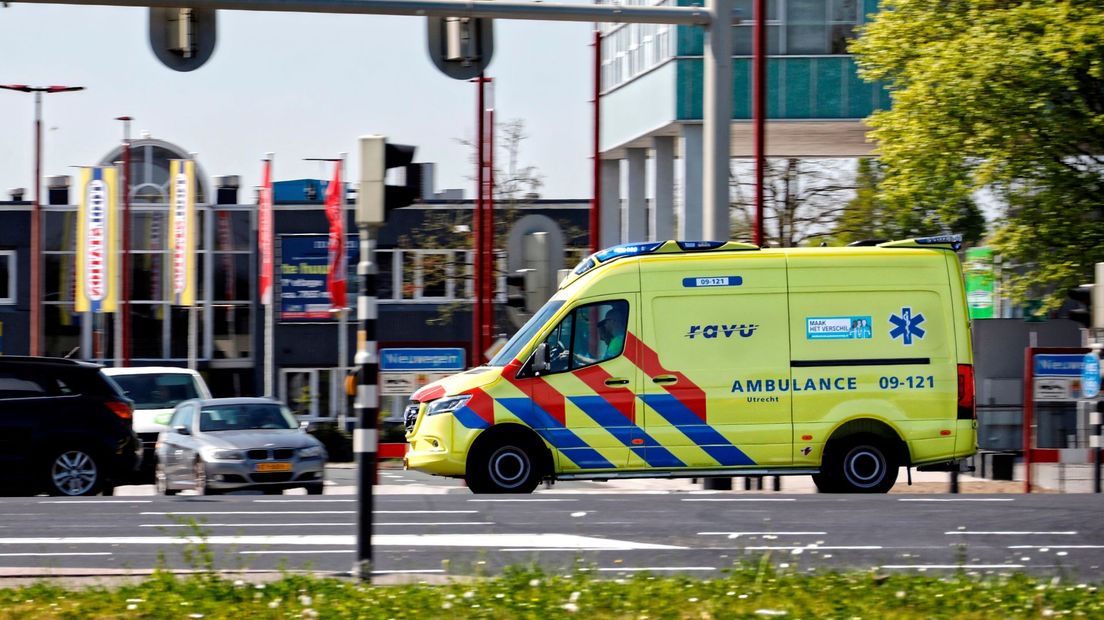 Ambulance van de RAVU.