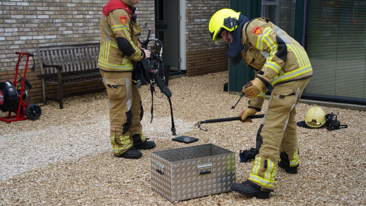 112 Nieuws: Brand in Genemuiden blust zichzelf