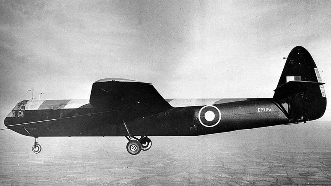 Een nagebouwde Horsa glider is in Oosterbeek te zien tijdens de 75ste herdenking van de Slag om Arnhem. Het zweefvliegtuig is in Engeland gereconstrueerd. Het is een kopie van de gliders die massaal werden ingezet tijdens Market Garden in september 1944. De Horsa is te zien vanaf zaterdag 7 september 2019 de dag waarop de Airborne Wandeltocht wordt gehouden.