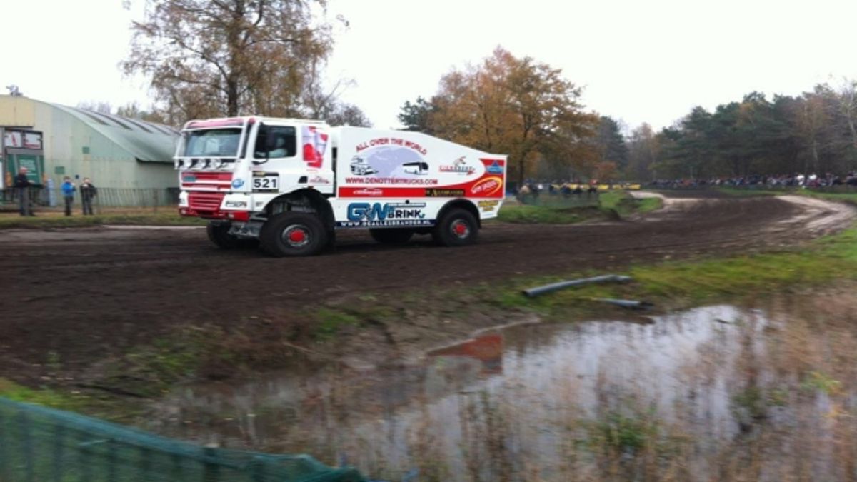 Truck Wessels laat aan finish in Dakarrally