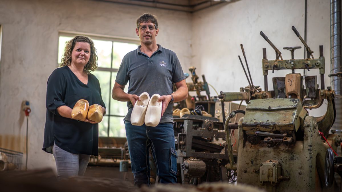 Laatste machinale klompenmakerij van Overijssel staat in De Lutte en is 125 jaar oud