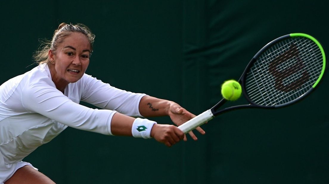 Het is Lesley Pattinama-Kerkhove niet gelukt om in de tweede ronde te stunten op Wimbledon