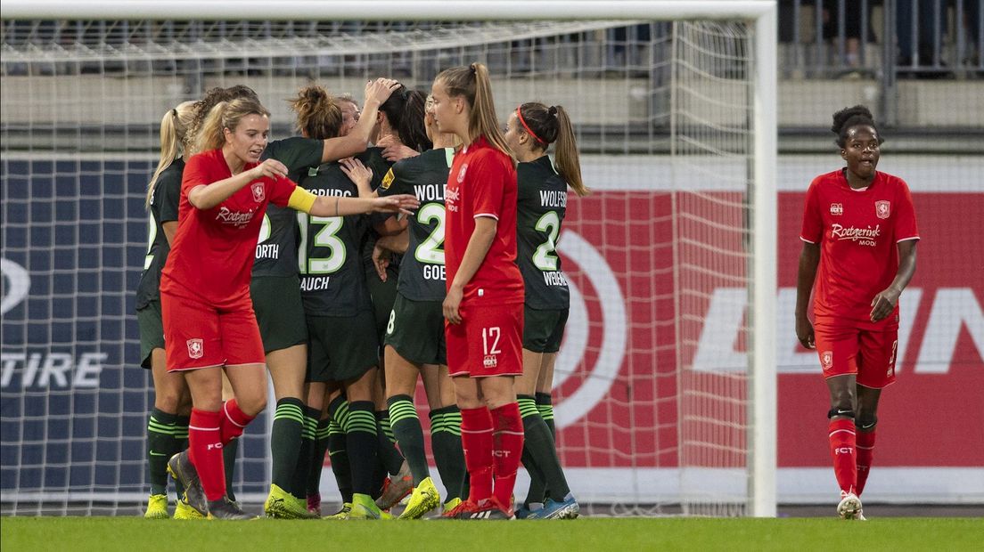 Twente Vrouwen ruim onderuit bij Wolfsburg