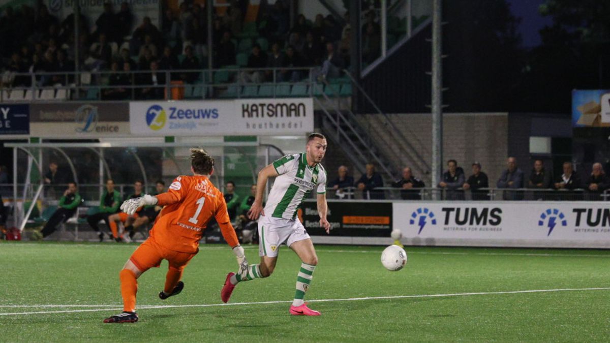 Steeds meer spelers kloppen bij Kloetinge op de deur, trainer De Klerk zal op korte termijn harde ke
