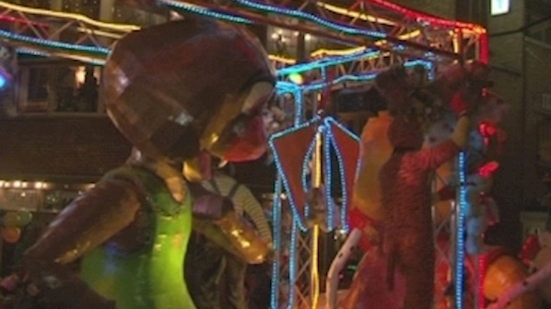 Verlichte optocht in Hengelo