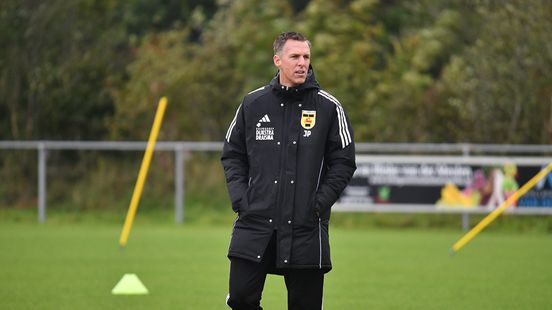 Cambuur coach Johan Plat misses Bouah suspended against Willem II and possibly another defender