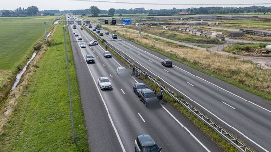 Boetes voor negeren rode kruizen na ongeval met drie auto's