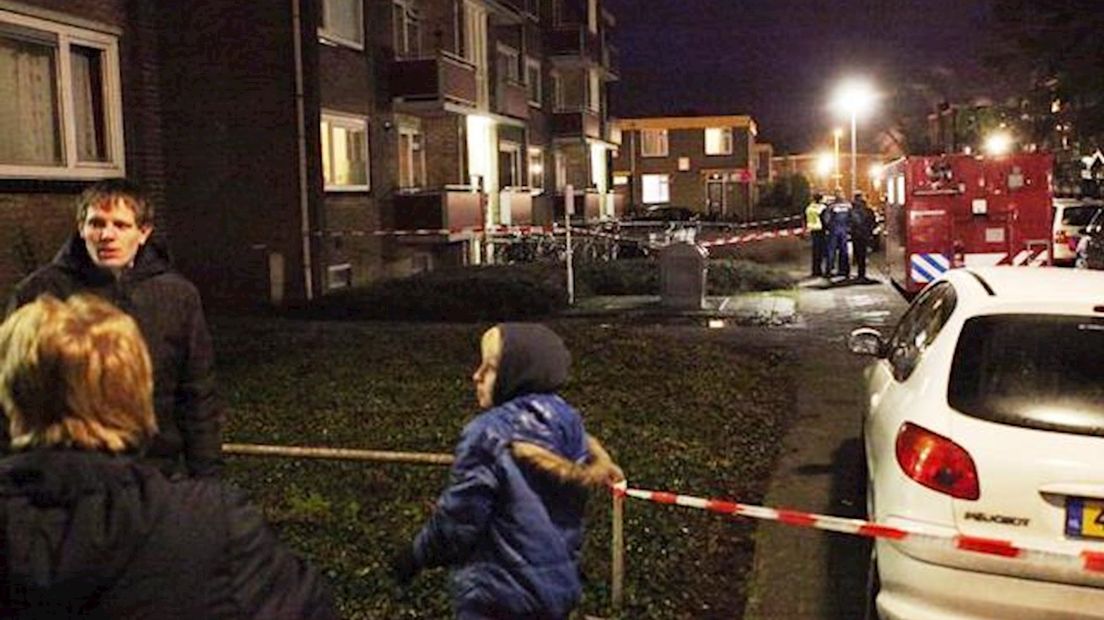 Politie bij woning in Hengelo