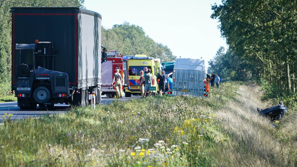 Gewonde bij ongeluk op N381 in Hoogersmilde