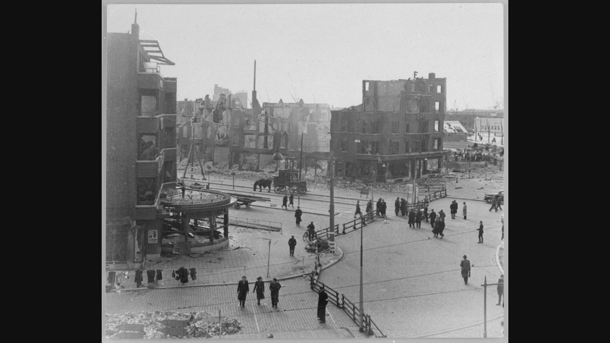 75-jarige herdenking vergeten bombardement op Delfshaven