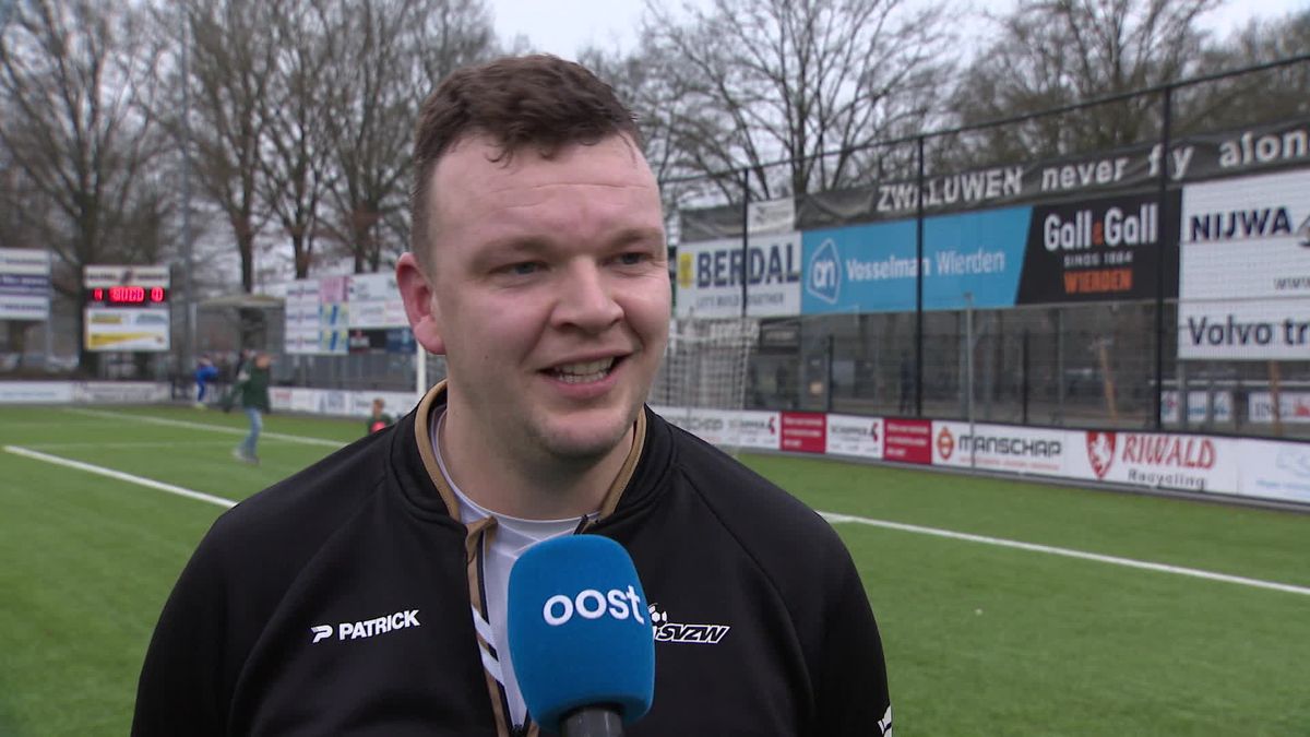 Matchwinner Maarten Jansen na de zege van SVZW op NEO