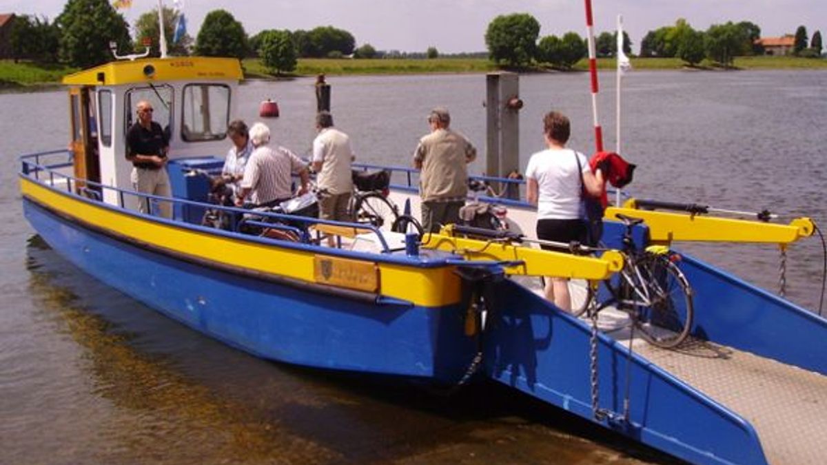 Voetveer Blitterswijck uit de vaart
