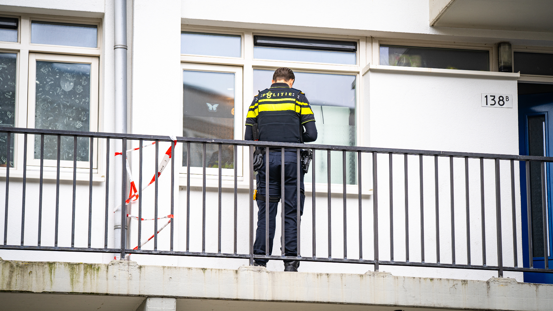 De politie doet onderzoek naar de steekpartij