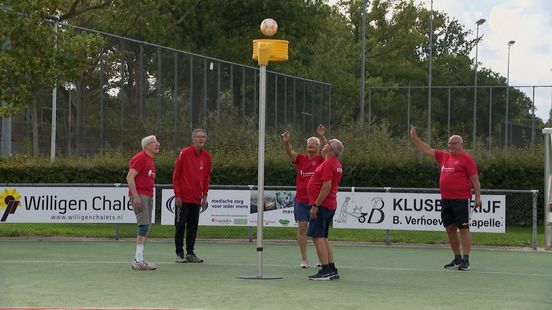 Nooit te oud voor korfbal: de OldStars spelen al drie jaar zonder te rennen Nieuws