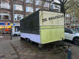 Vruchtenbuurt helemaal klaar met leegstaande snackcar: 'Het is geen gezicht en gevaarlijk'