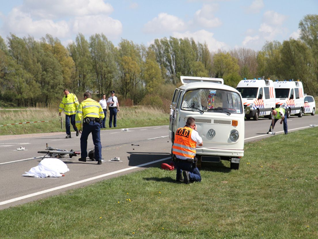 Fietser verongelukt in Rozenburg (MediaTV)