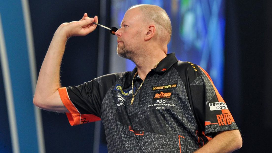 Raymond van Barneveld in actie