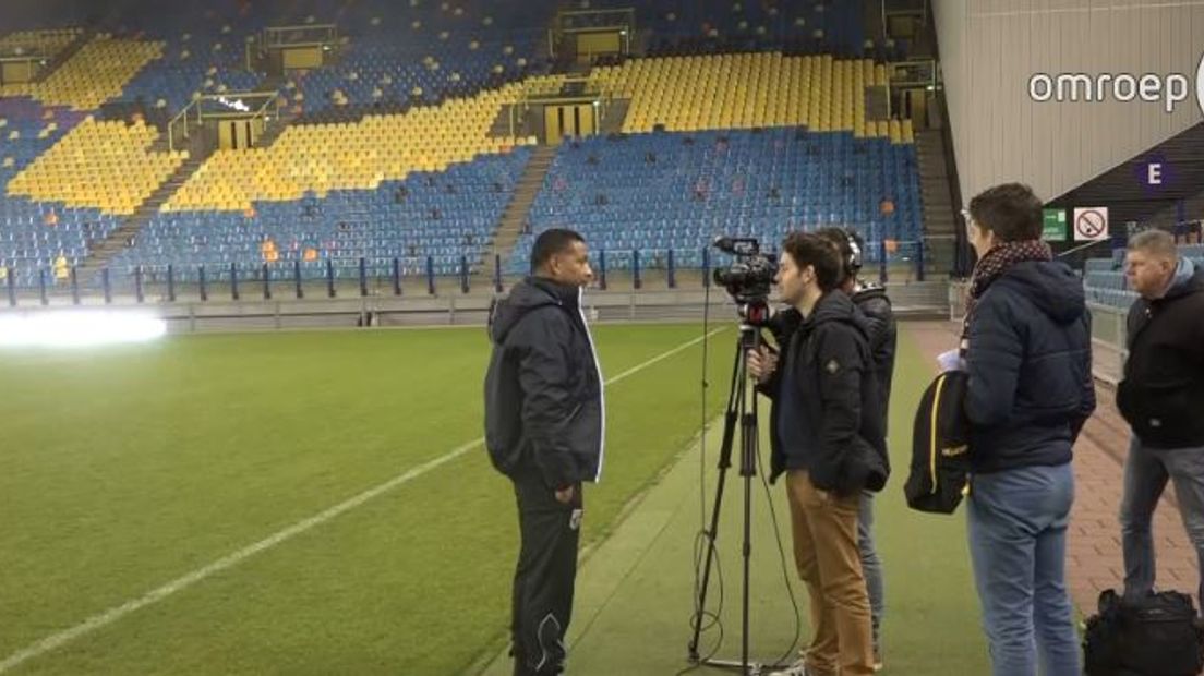 Vitesse lijkt klaar voor de tweede seizoenshelft. De play-offs halen is het doel. Zondag wacht met FC Twente een ploeg die goed draait en zelfs boven de Arnhemmers staat.