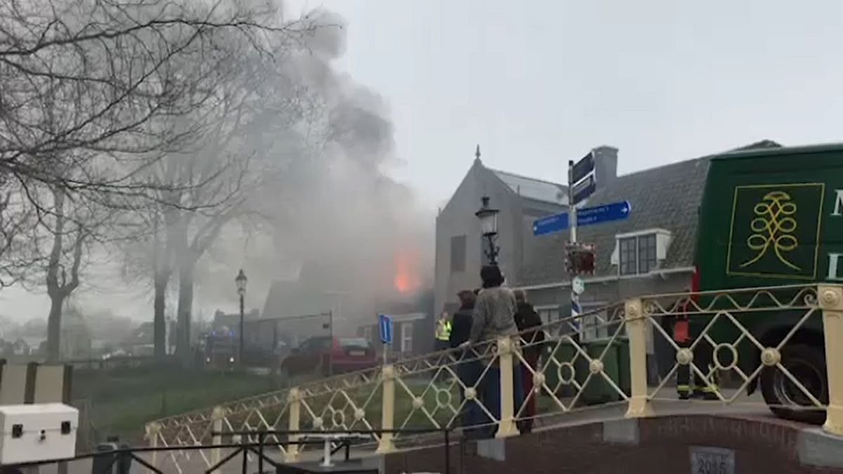 Uitslaande zolderbrand in Hekendorp
