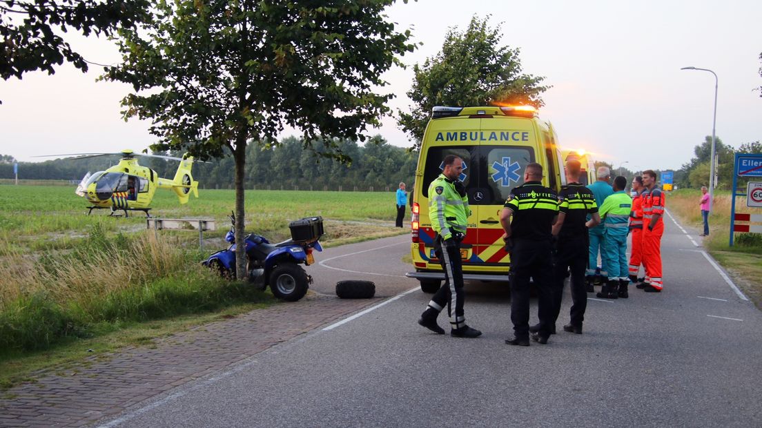 Ambulances en traumahelikopter opgeroepen na ongeluk quadrijder Ellemeet