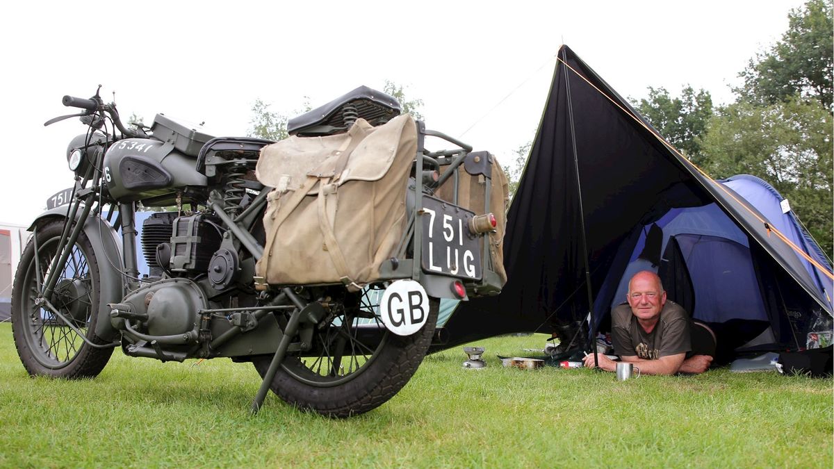 Honderden BSA-liefhebbers strijken neer in IJhorst