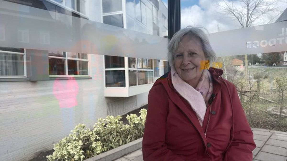 Monique (80) wacht op bus die voorlopig niet komt: Oirsbeek jaar zonder busverbinding