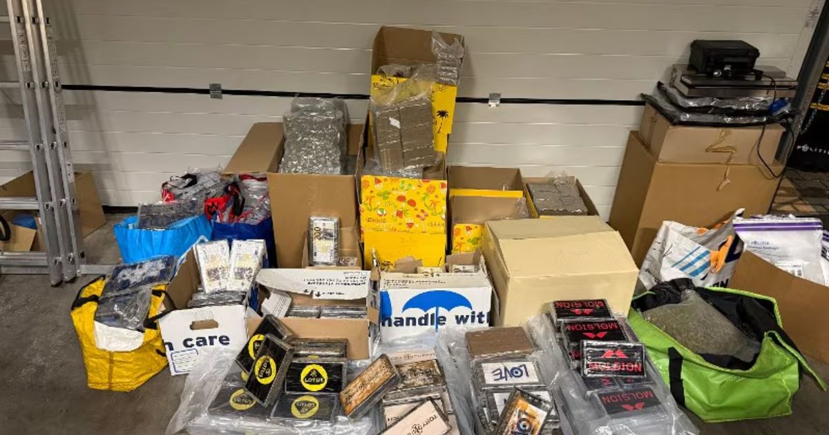 Grote drugsvondst: 150 kilo coke, 550 kilo hasj, 30 kilo hennep en 250 kilo grondstoffen voor MDMA