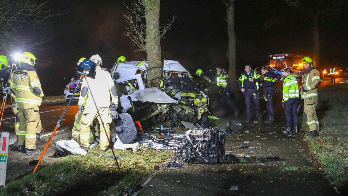 Automobilist ernstig gewond na zware crash