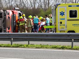 Snelweg weer open na herstel van het asfalt na ongeluk met vrachtwagen