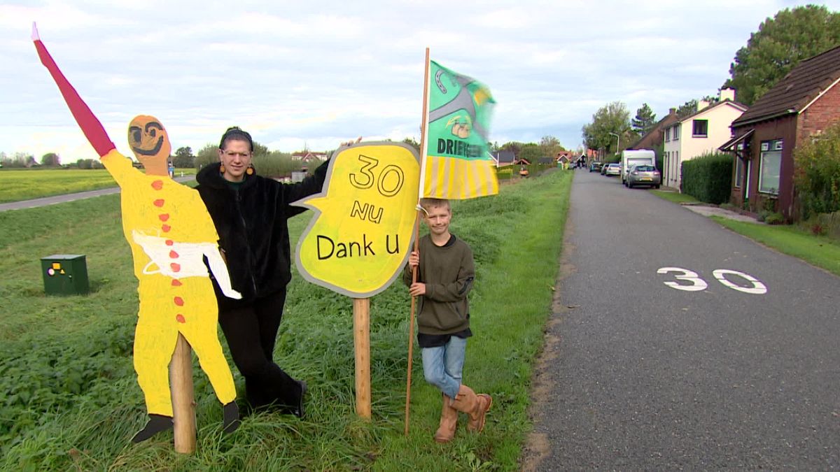 Vrolijke verkeersborden met een serieuze boodschap