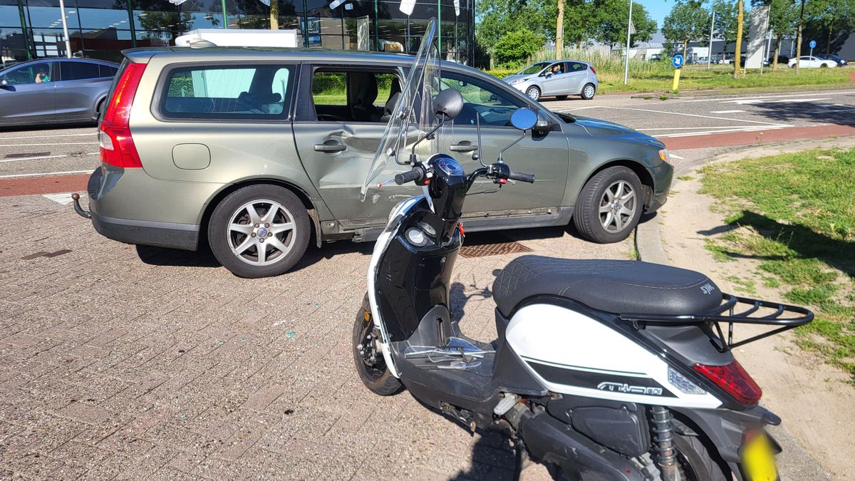 112 Nieuws: Botsing in Oldemarkt, rijbewijs bestuurder was al ingevorderd