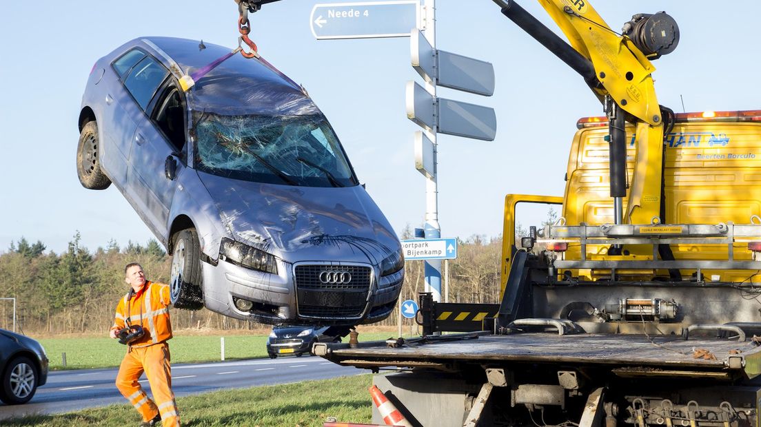 Auto totall los na ongeluk N18