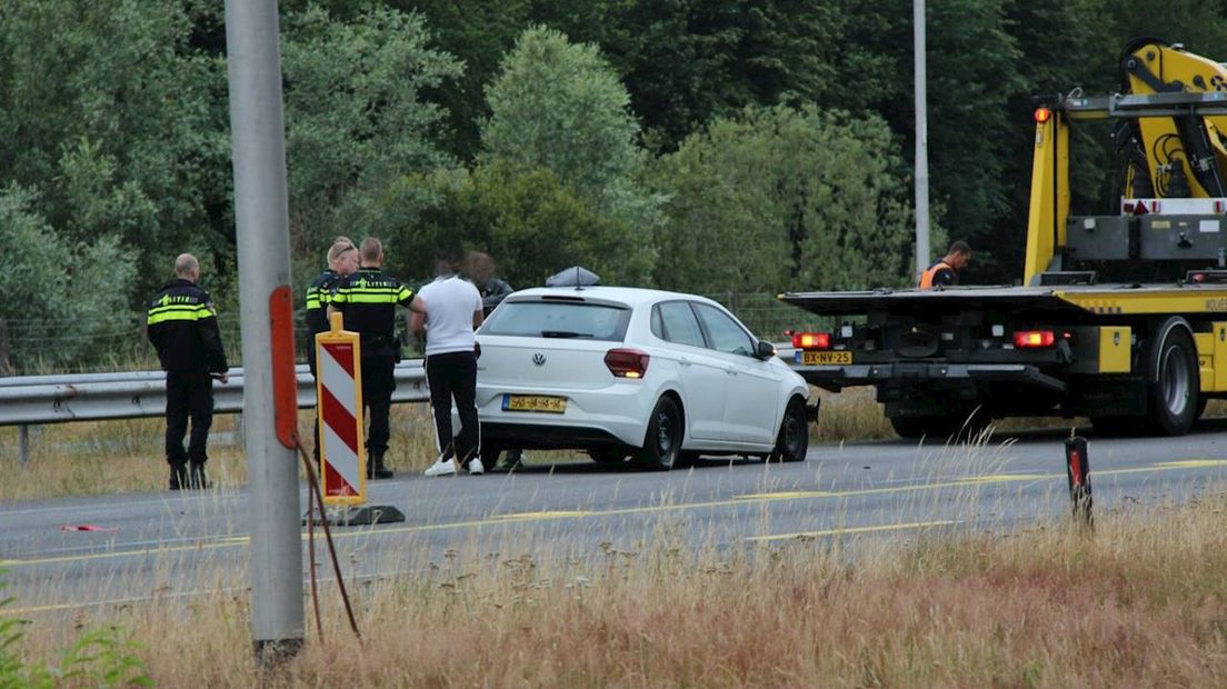 Automobilist rijdt door wegafzetting A1 bij Bathmen