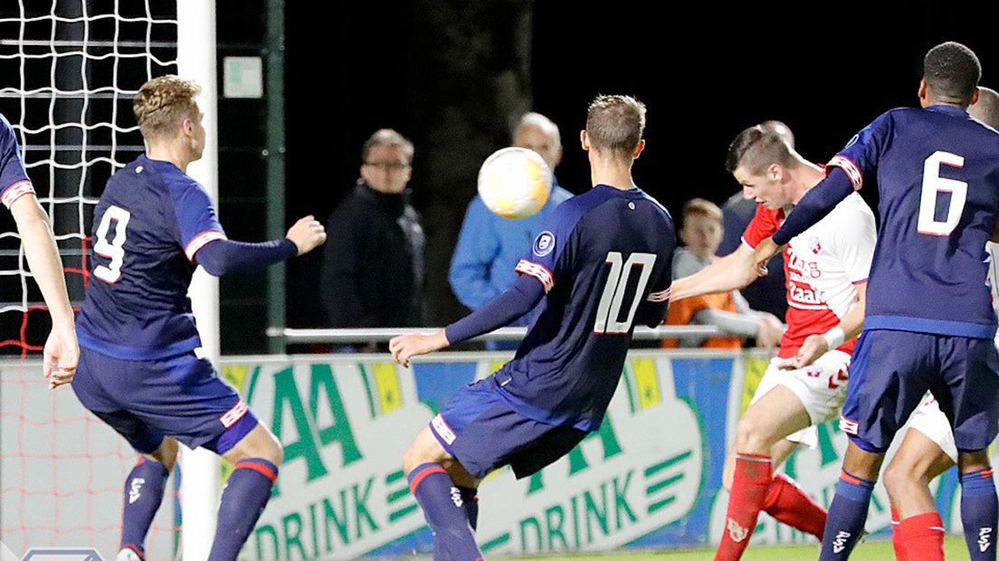 Nick Venema kopt de winnende binnen voor Jong FC Utrecht