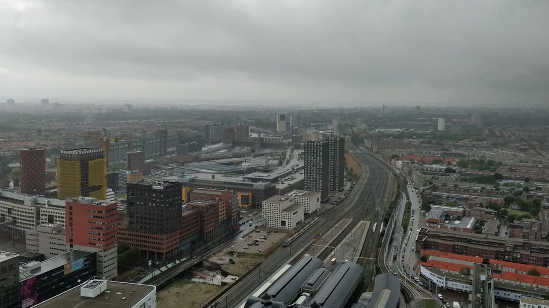 De komende jaren moeten in rond de Haagse stations veel nieuwe woningen worden gebouwd. | Foto Omroep West
