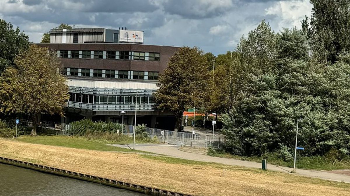 Hek tussen Kanaleneiland en Oog in Al sluit weer: 'Overlast toegenomen'