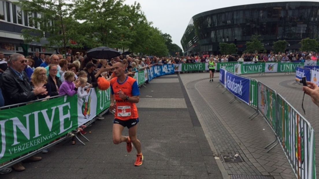 Jan Venhuizen op weg naar derde plek op Drenthe Marathon