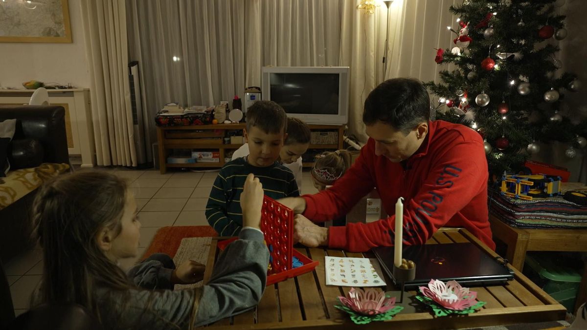 Oekraïense familie terug in Earnewâld voor de kerstdagen