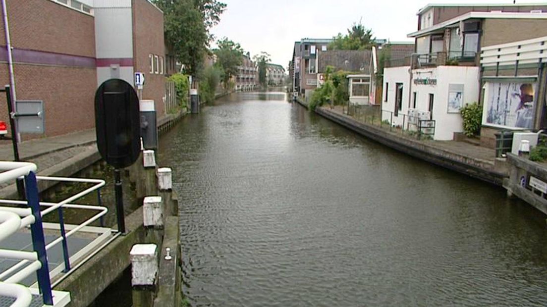 In de Oude Rijn zwom die nacht iemand