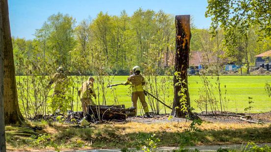 Ongeluk met brommobiel en auto in Soest | Bermbrand in Soest. Ongeluk met brommobiel en auto in Soest | Bermbrand in Soest.
