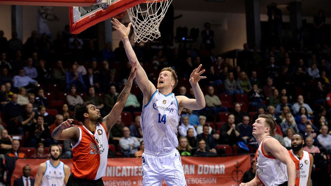 Donar speler Thomas Koenis (archief)