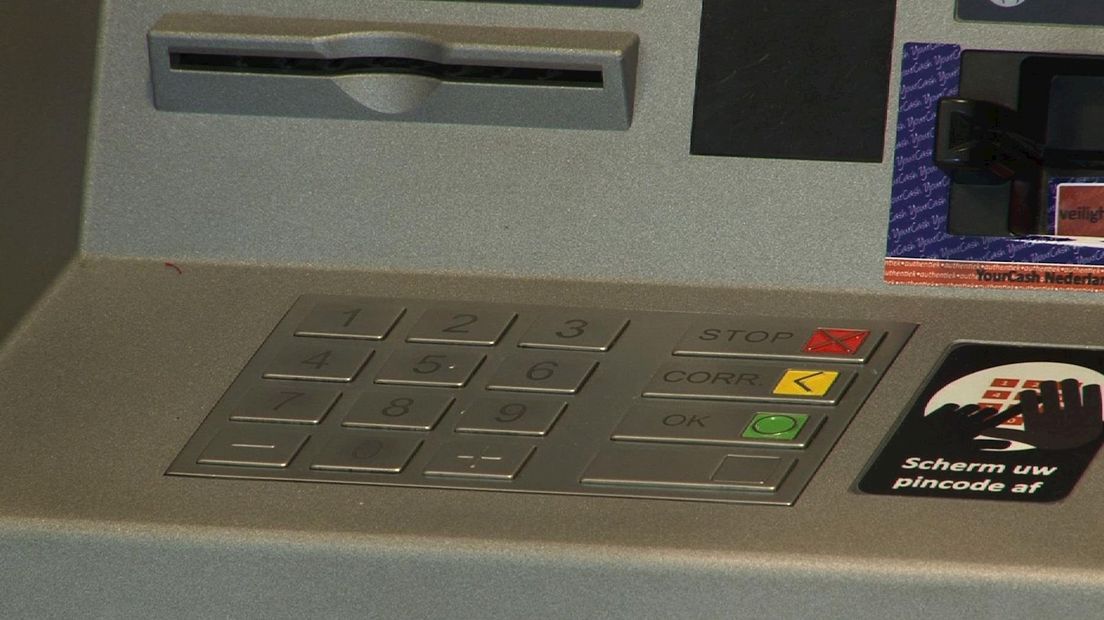 Geldautomaten verdwijnen uit Overijssel