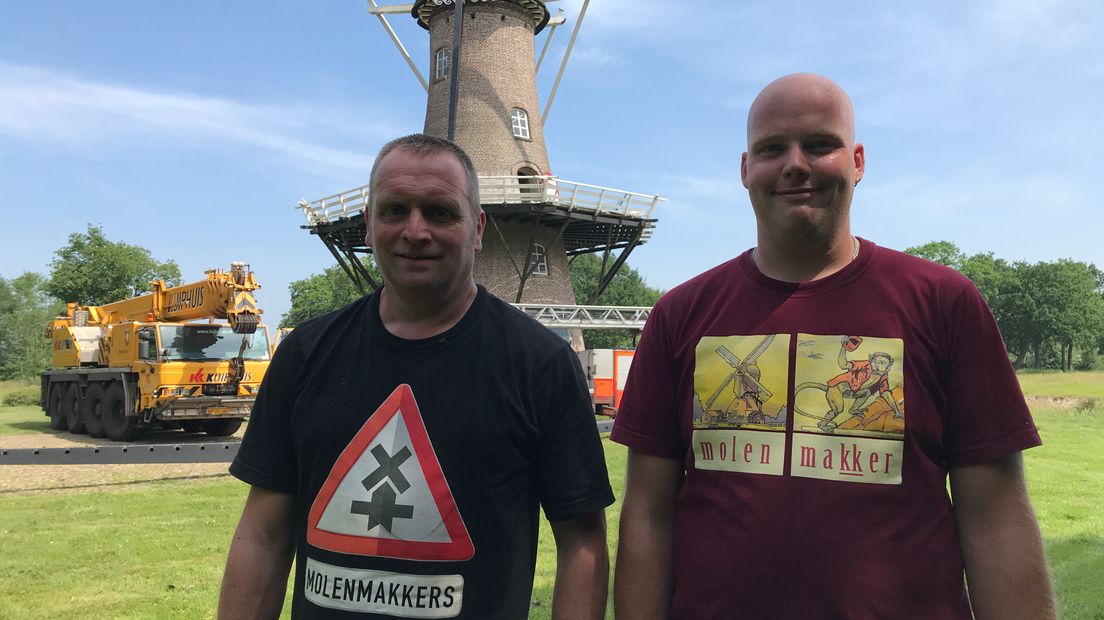 Molenbouwers Erik Klein Wolterink en Leon Wisselink (Rechten: Serge Vinkenvleugel/RTV Drenthe)