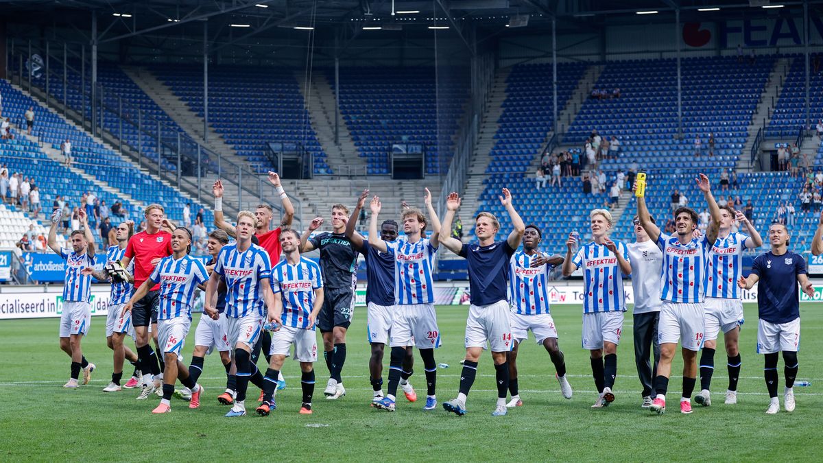 sc Heerenveen rekent in eigen huis af met FC Twente en begint seizoen met drie punten (1-0)