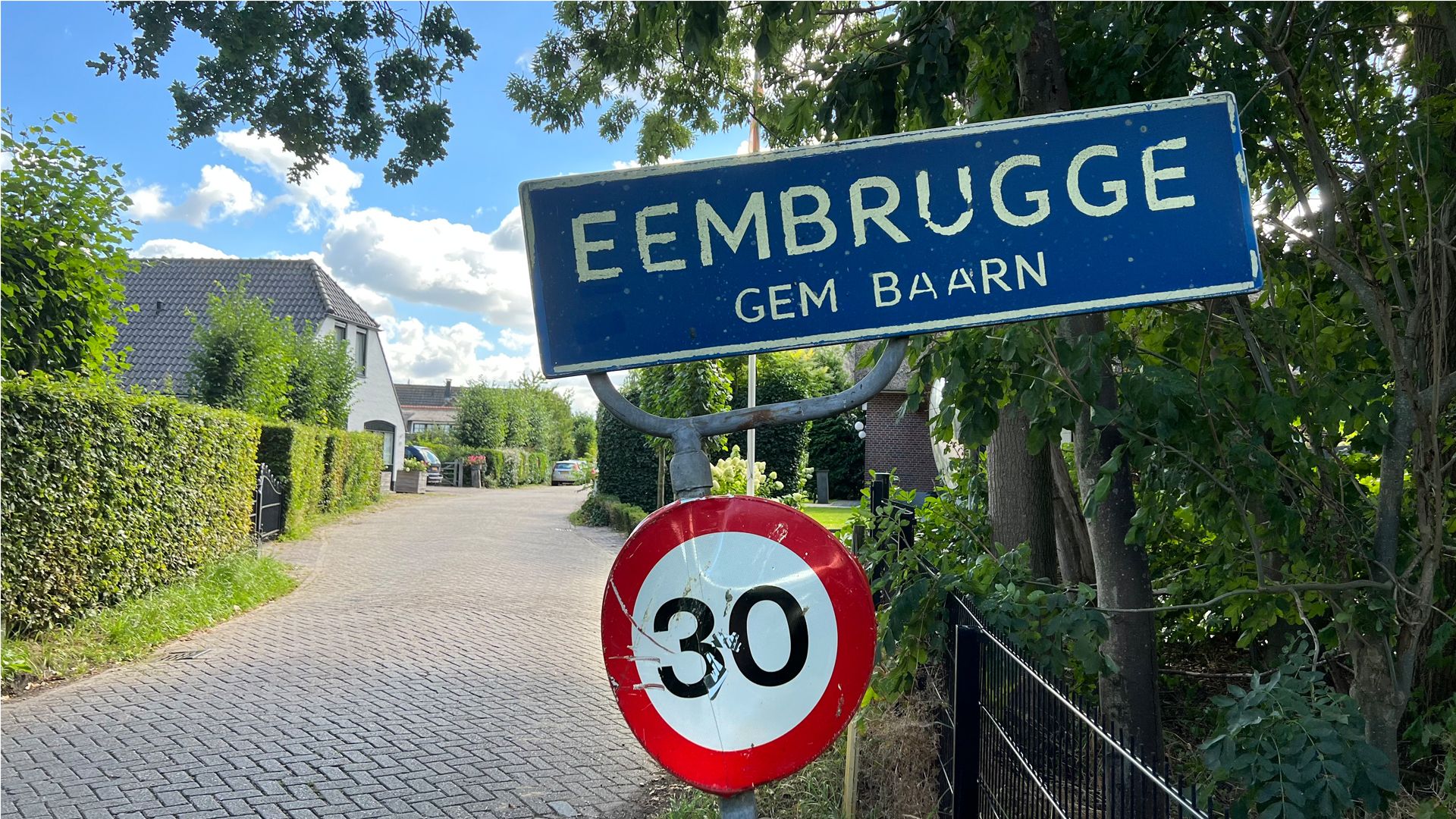 Bewoners protesteren: verkeer van nieuwbouwwijk moet tóch door Eembrugge