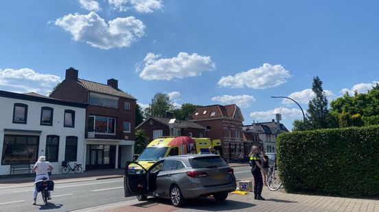 112 Nieuws: Bestuurder scootmobiel raakt gewond bij aanrijding met auto. 112 Nieuws: Bestuurder scootmobiel raakt gewond bij aanrijding met auto.